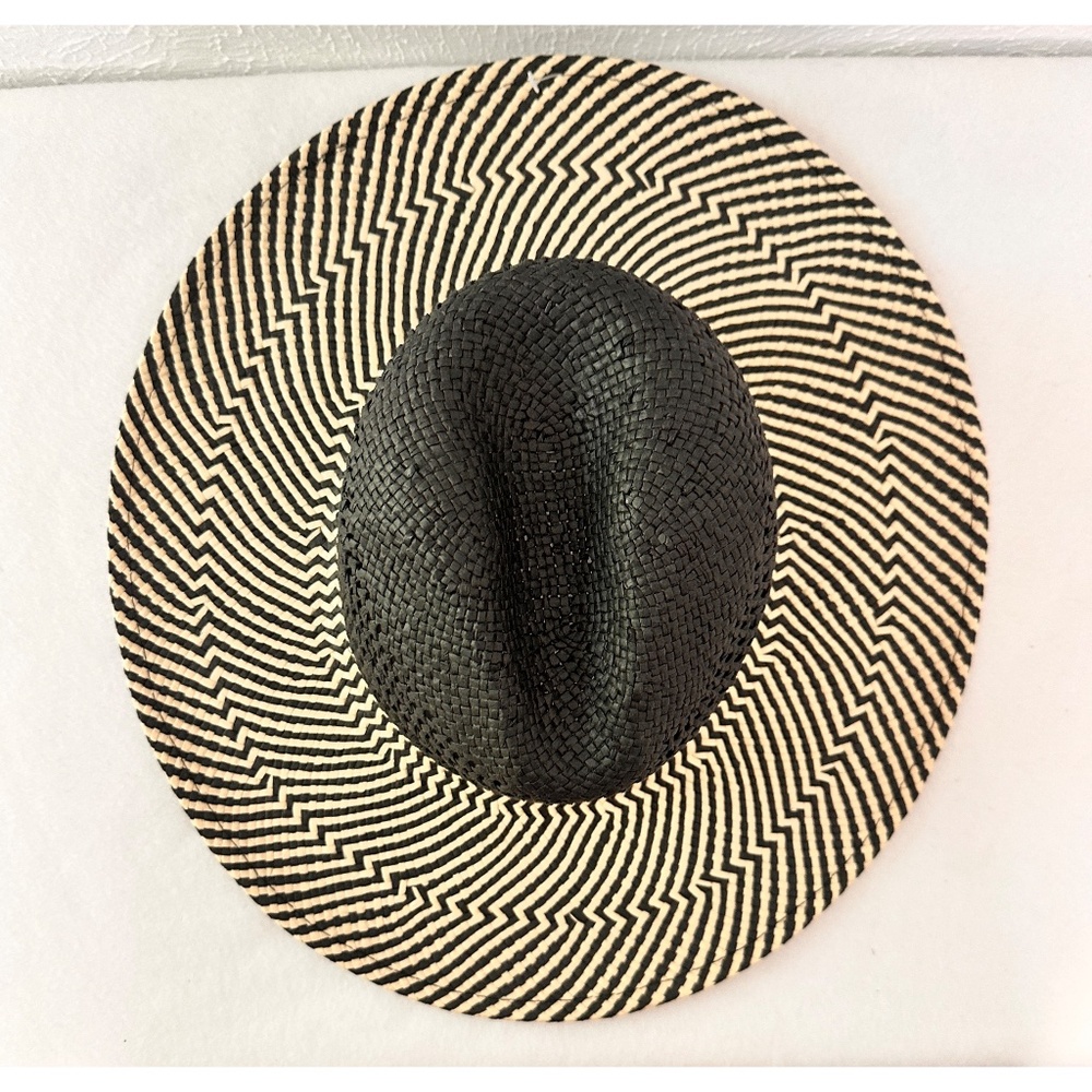 Tabitha Brown for Target NWOT Black/White Straw Summer Hat, Med/Large